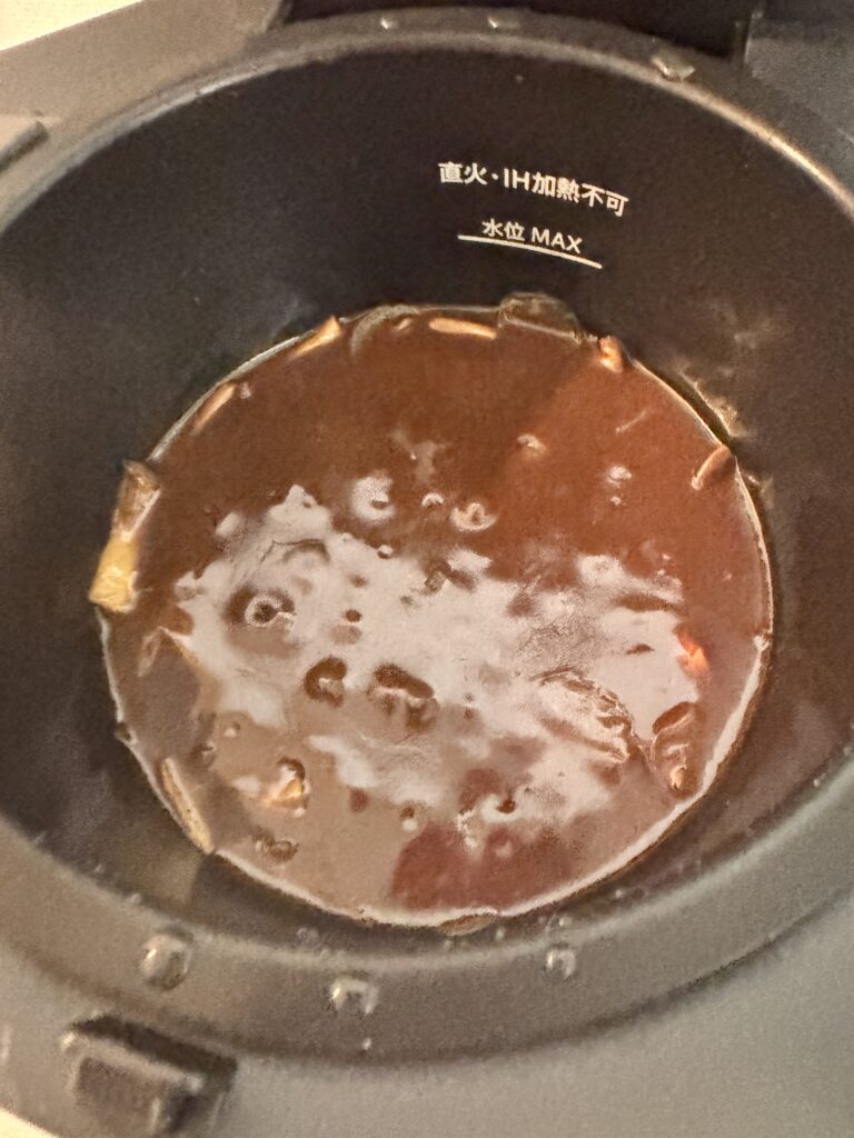 ホットクックで調理されたビーフシチュ