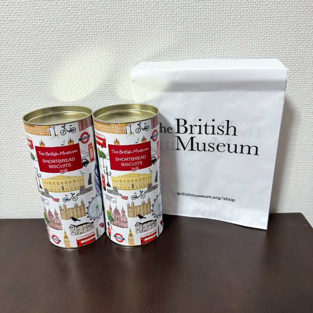 大英博物館で購入したプリント缶入りショートブレッド