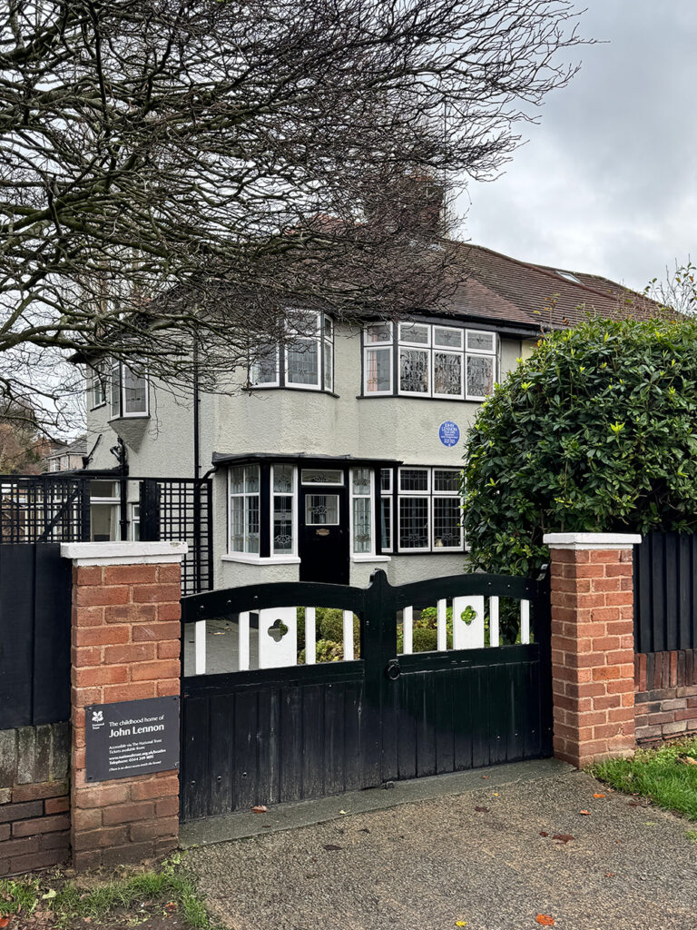 ジョン・レノンが幼少期を過ごしたミミおばさんの家の外観